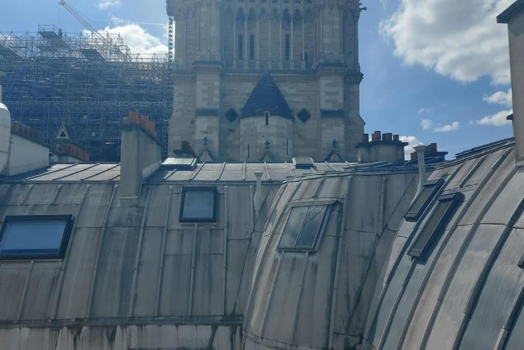 Duplex Notre-Dame De Paris Exterior foto