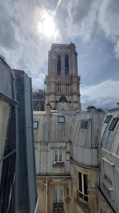 Duplex Notre-Dame De Paris Exterior foto
