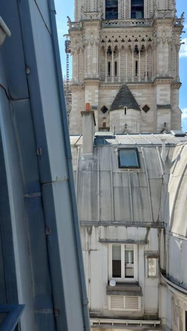 Duplex Notre-Dame De Paris Exterior foto